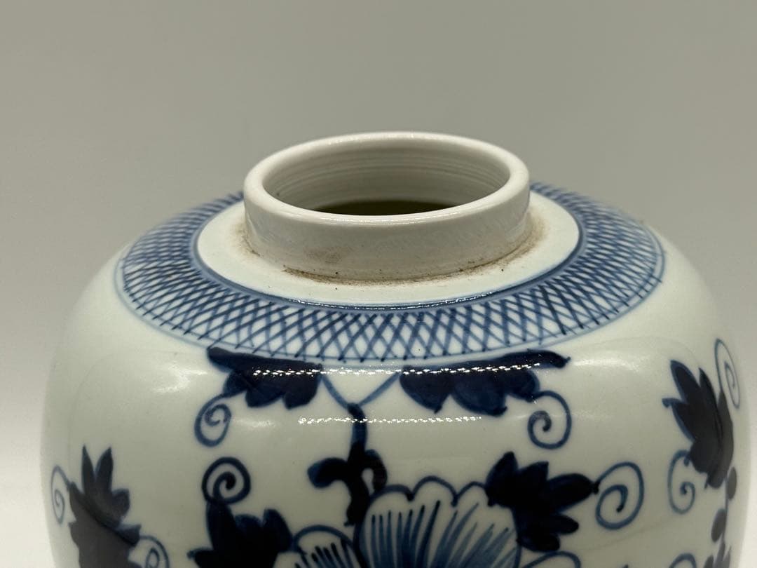 中国　清時代　染付　花卉紋壺　送料込み251020