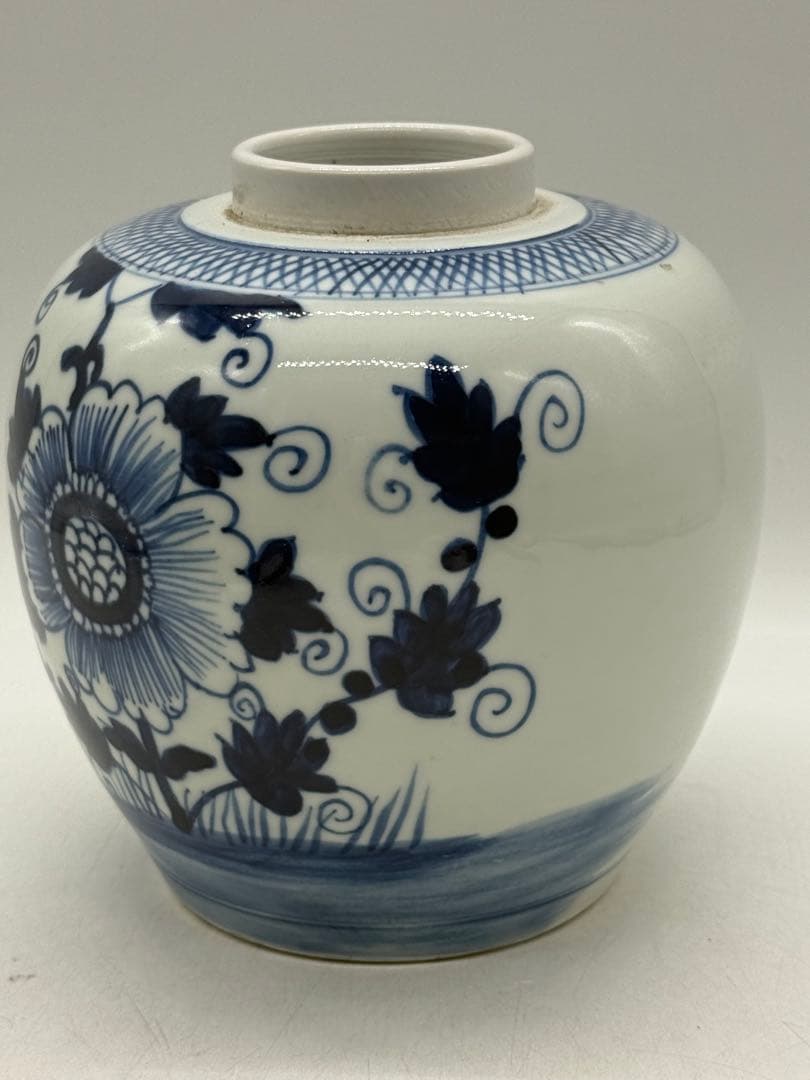 中国　清時代　染付　花卉紋壺　送料込み251020