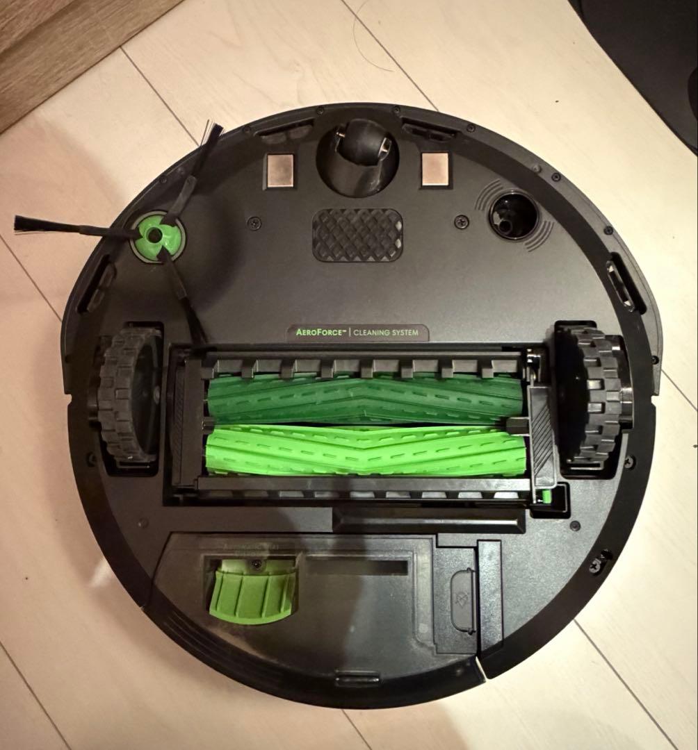 iRobot Roomba i3＋　自動ゴミ収集機能（クリーンベース）付き