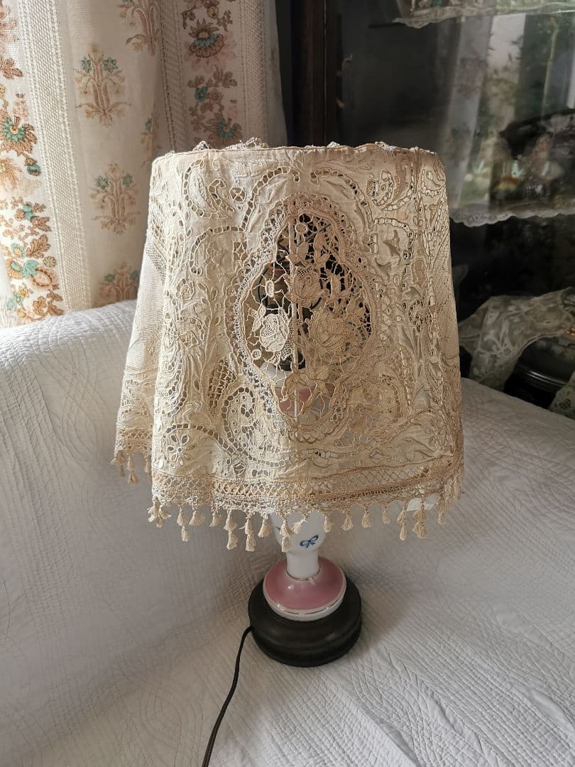 アンティーク ランプスタンド&電球 ハンドペイント 小花リボン手描きポーセリン