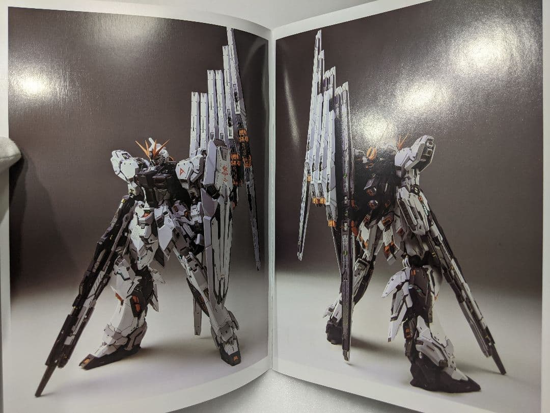 Fortune Meow’s Studio 1/100 MG RX-93 V