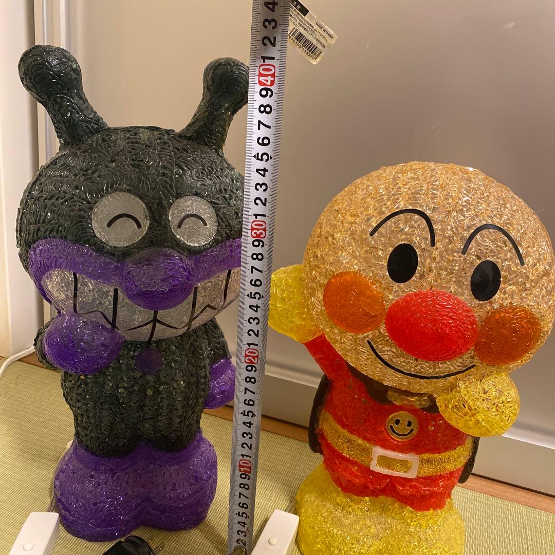 アンパンマン、バイキンマン　置物