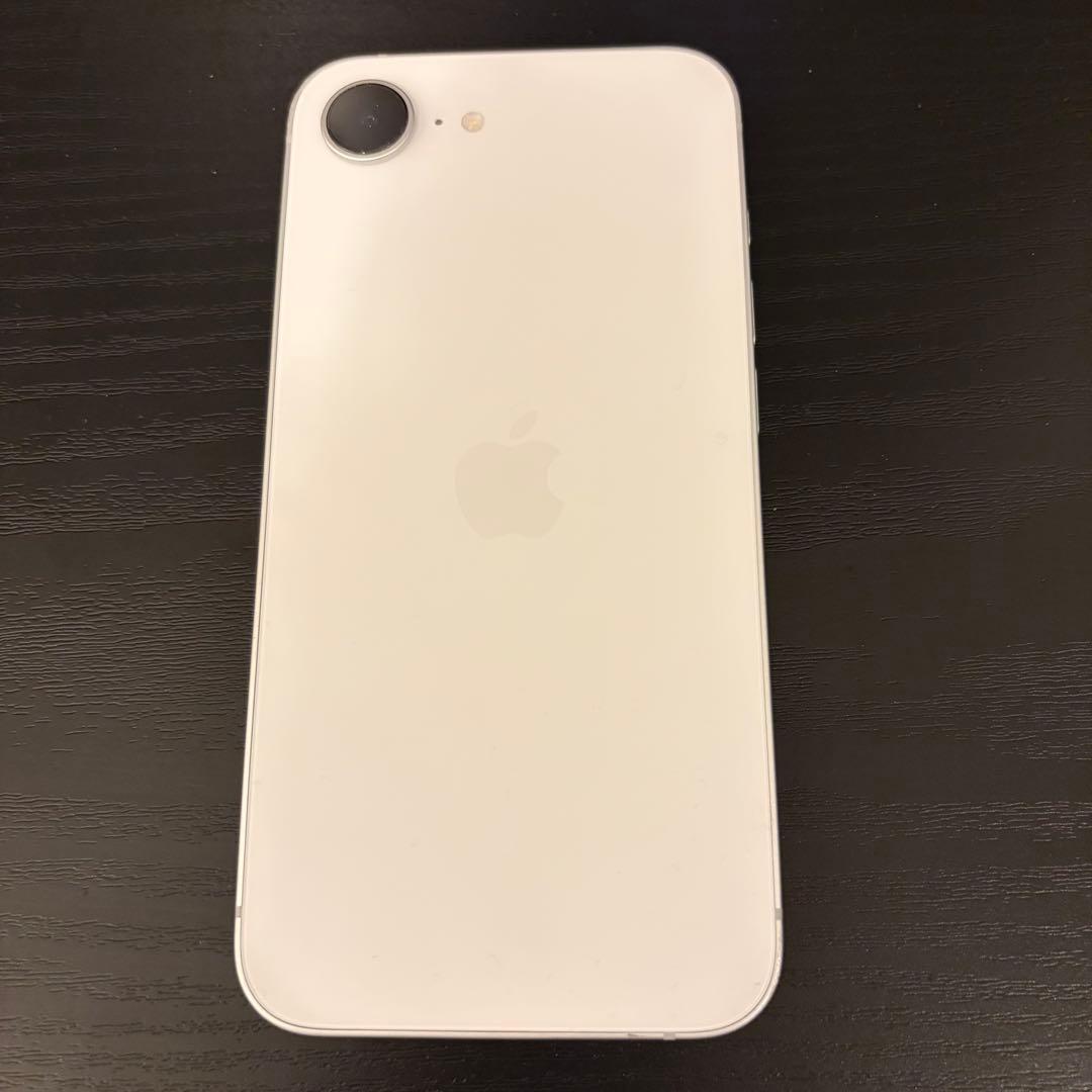 iPhone 16e 128GB ホワイト Apple