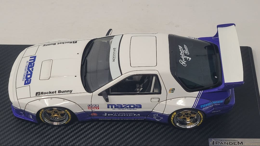ミニカー 1/18 PANDEM RX-7 (FC3S)
