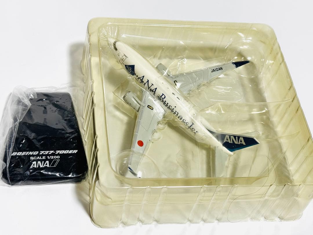 全日空商事 ANA BusinessJet B737-700ER NH20021