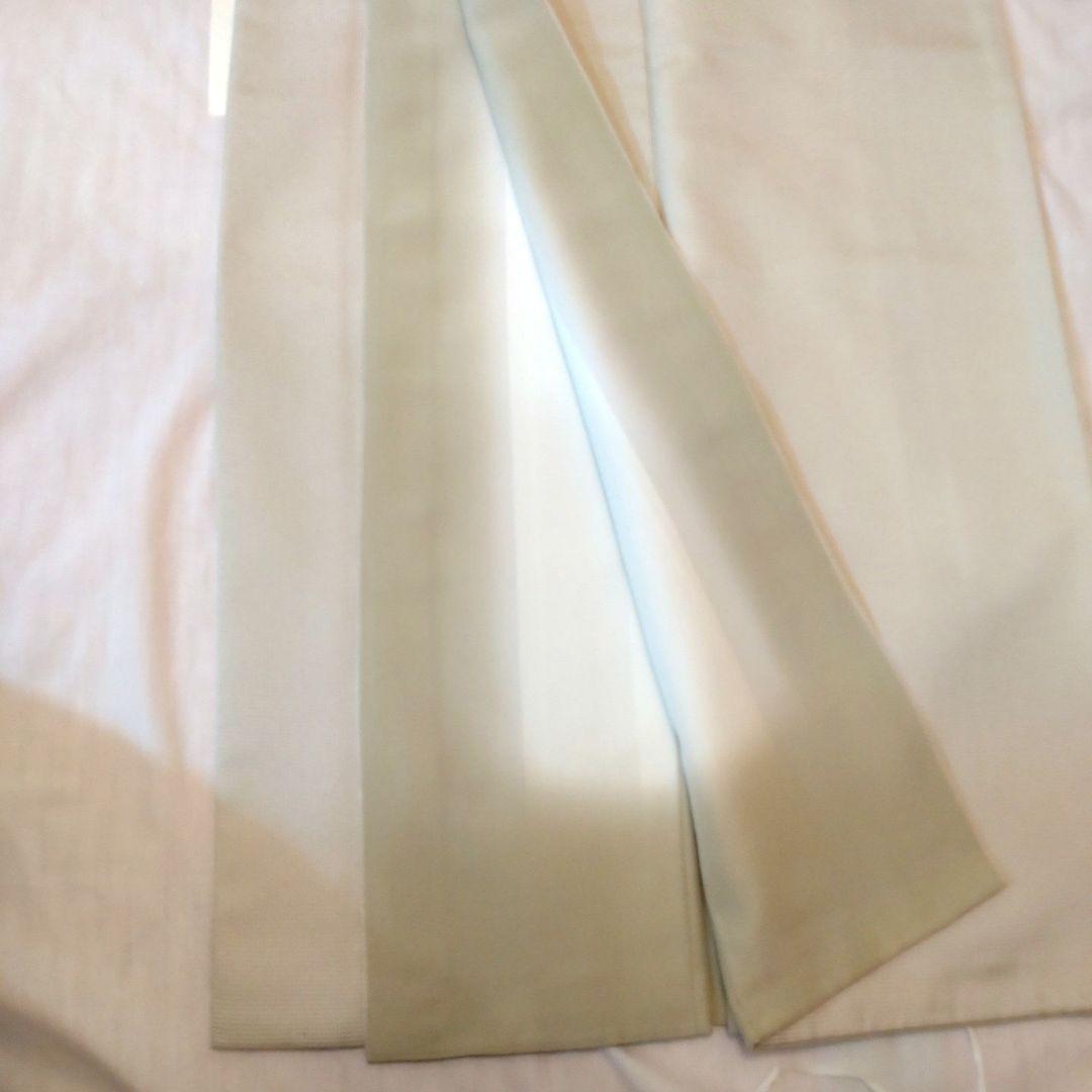 西陣御召　角通し柄　薄い抹茶色　袷　余り布あり　パールトーン加工済　着物のみ