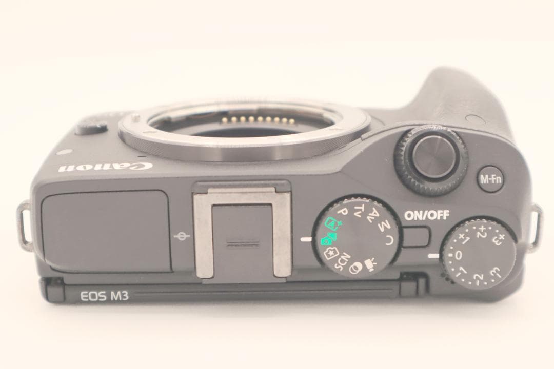 【美品】Canon キヤノン EOS M3 ダブルズームキット ブラック