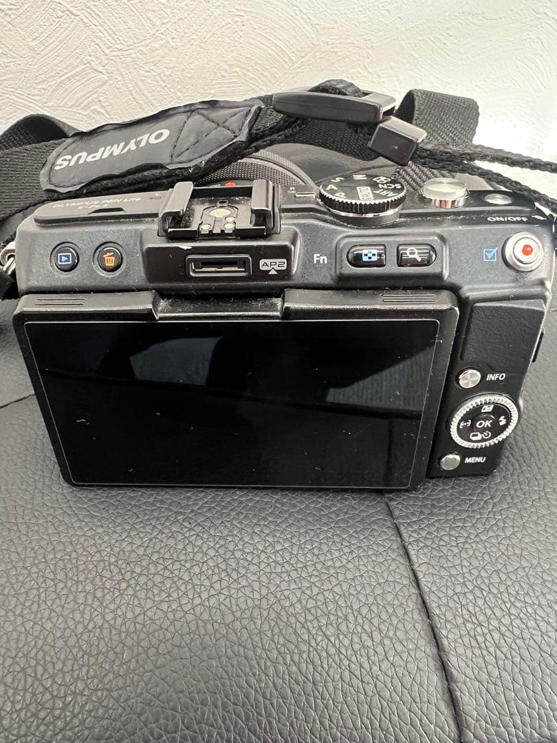 OLYMPUS E-PL5 ミラーレスカメラ 本体