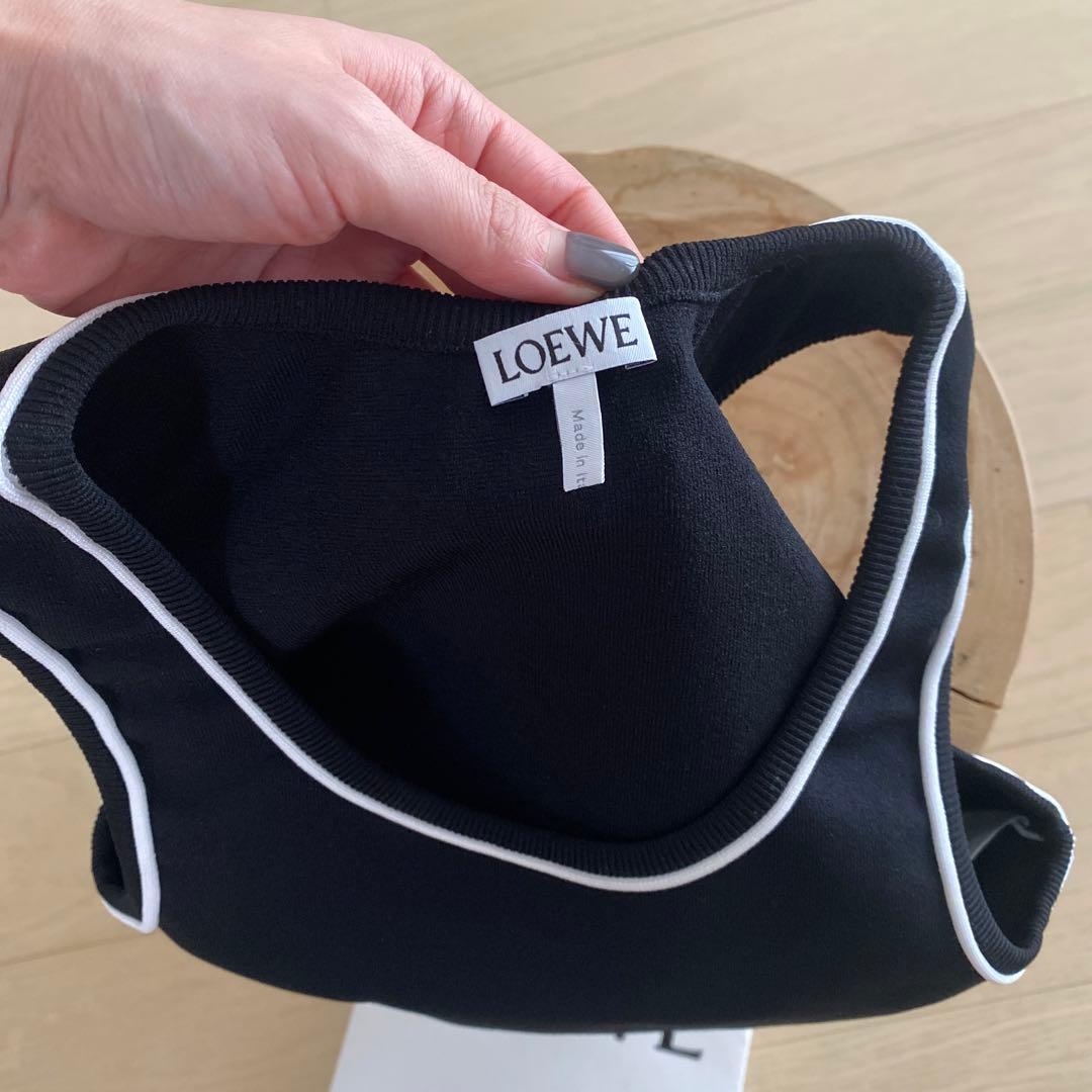 クロップド　タンクトップ（レーヨン）【LOEWE】
