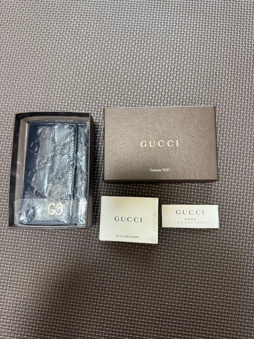 GUCCI レザー キーケース