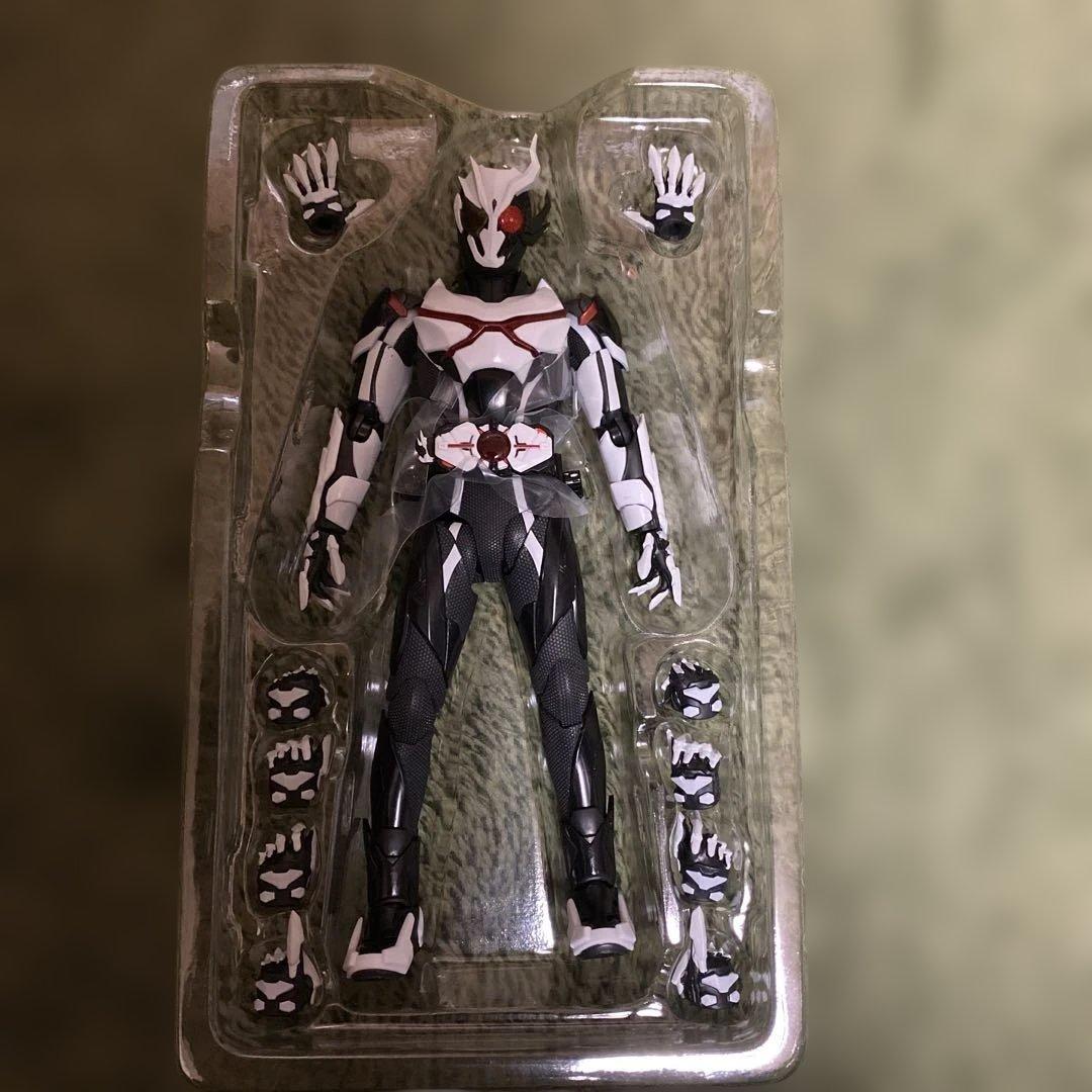 フィギュアーツ 仮面ライダーアークワン