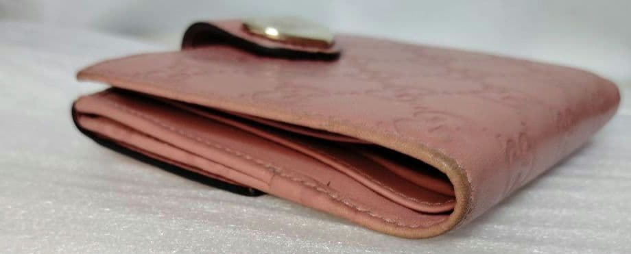 ばつまるグッチ 二つ折り財布 グッチシマ 203549 2184