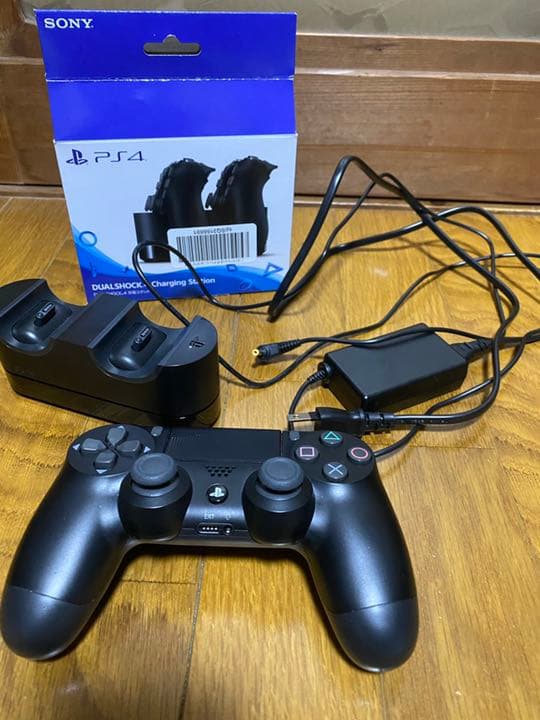 ヘッドホン&ps4充電スタンド、dualshock(ps4コントローラー)セット