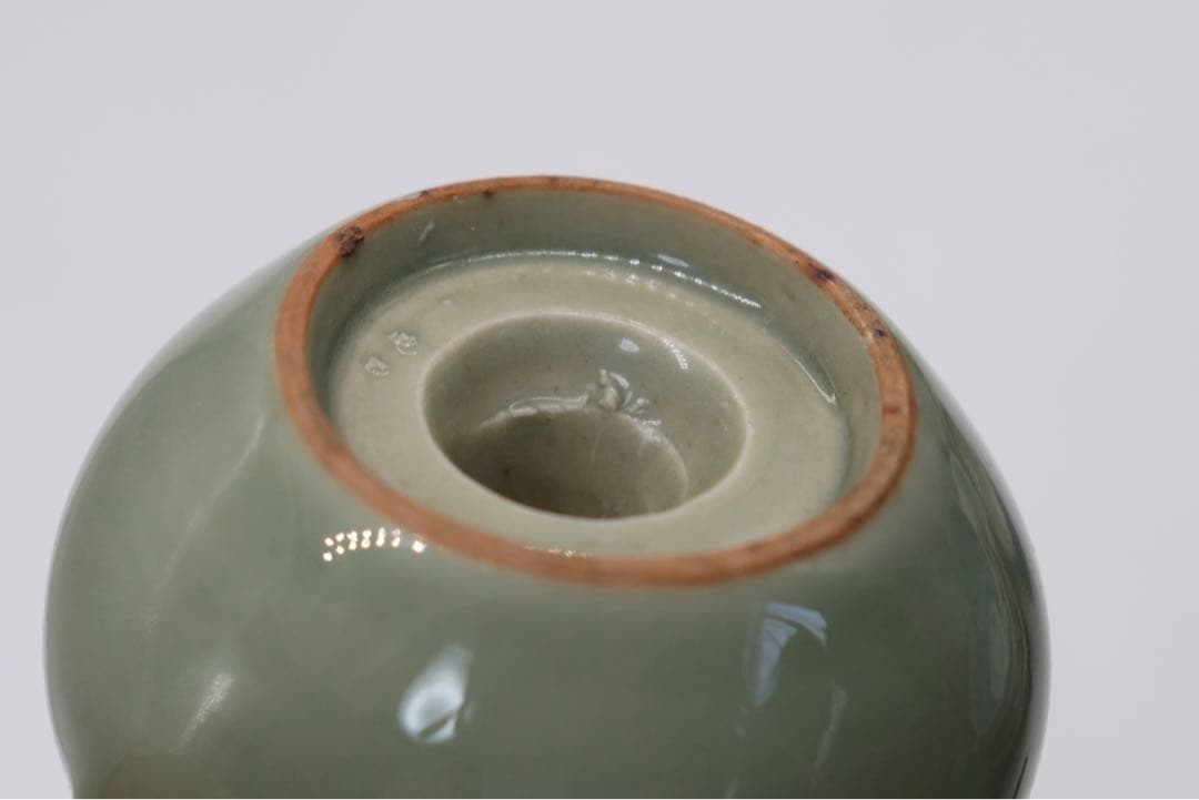 中国　青磁水滴　木箱入　送料込み0511