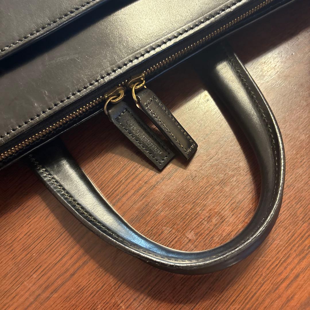 ココマイスター バンガーブリーフ 黒 ショルダー付 ブライドルレザー