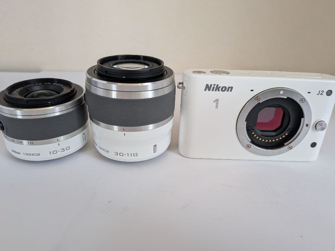 Nikon 1 J2 ミラーレスカメラ ホワイト 2レンズ付き