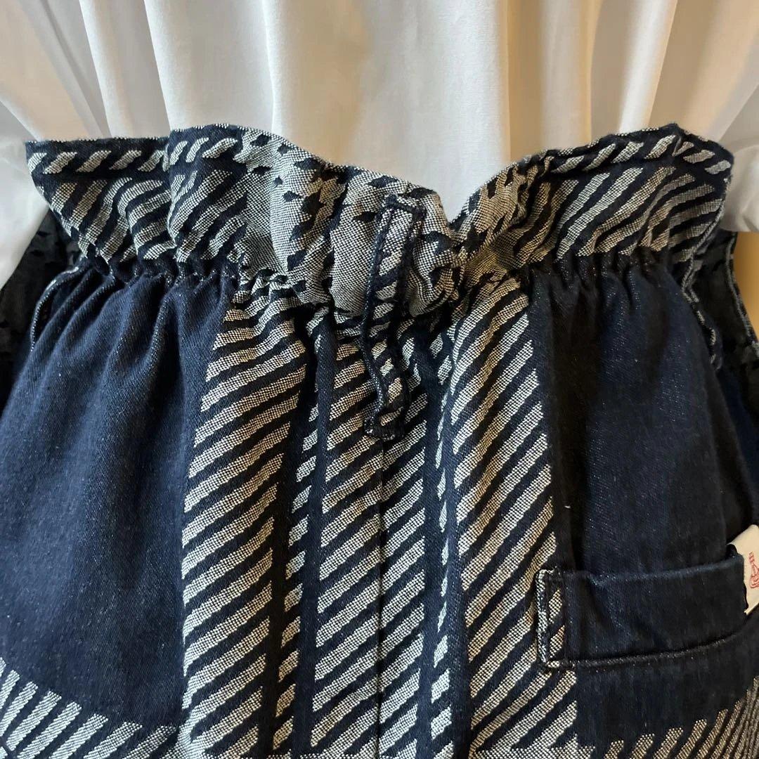 未使用タグ付きヴィヴィアンウエストウッド スカート