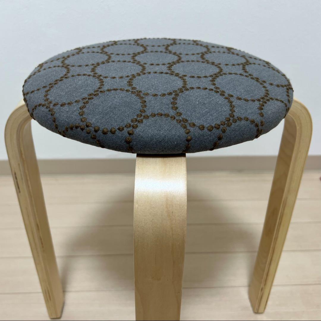 ミナペルホネン dop タンバリン 丸スツール 【グレーイエ】 椅子 オットマン