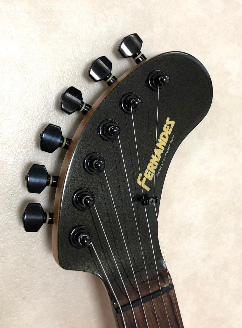 最終値下！【美品】ZO-3 芸達者 MB アンプ内蔵ミニギター 専用ケース付