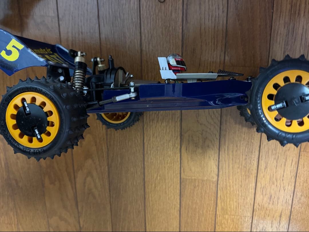 ★*★様 タミヤ アバンテ　RCカー　動作未検証　破損ジャンク品