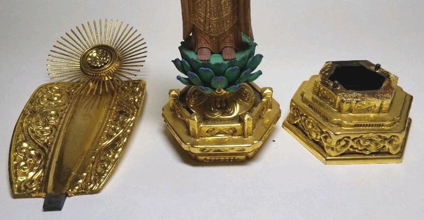 本格手彫り彫刻 阿弥陀如来 純金箔押し六角台座