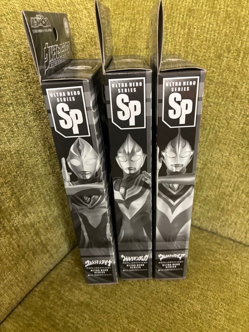 SP ウルトラマンティガ ダイナ ガイア クリアレッドラメ　ゼロ