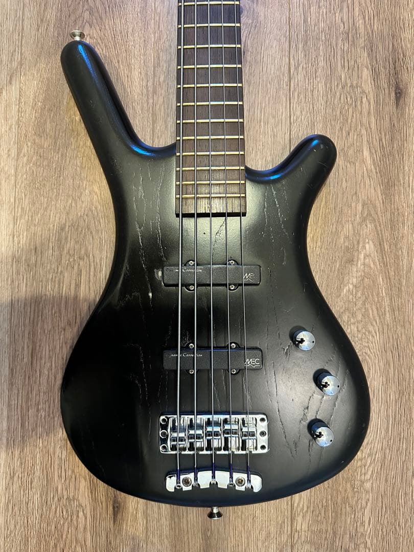 Warwick Corvette Bass 5弦 ブラック
