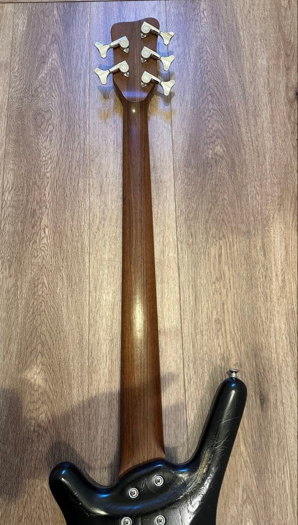 Warwick Corvette Bass 5弦 ブラック