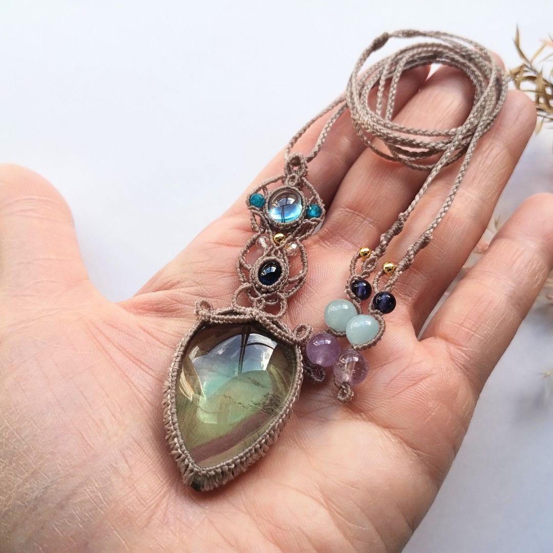 【ちーさん】マラカイト＆ガーデンクォーツのマクラメ編みネックレス他　天然石