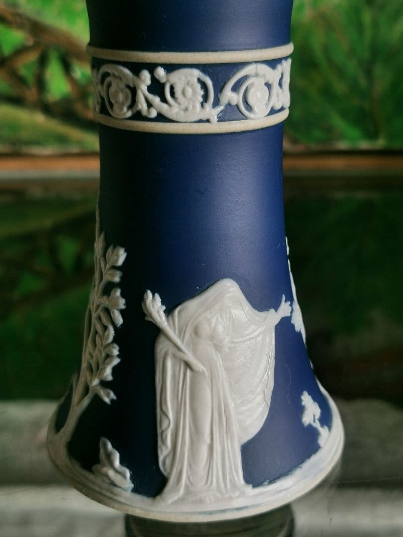 アンティーク英国 アダムスジャスパー カメオ技法 ラッパと収穫の女性像のベース