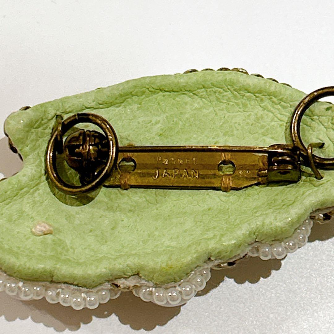 美品 tamas タマス すずらん 花 ブローチ グリーン　ホワイト　ビーズ