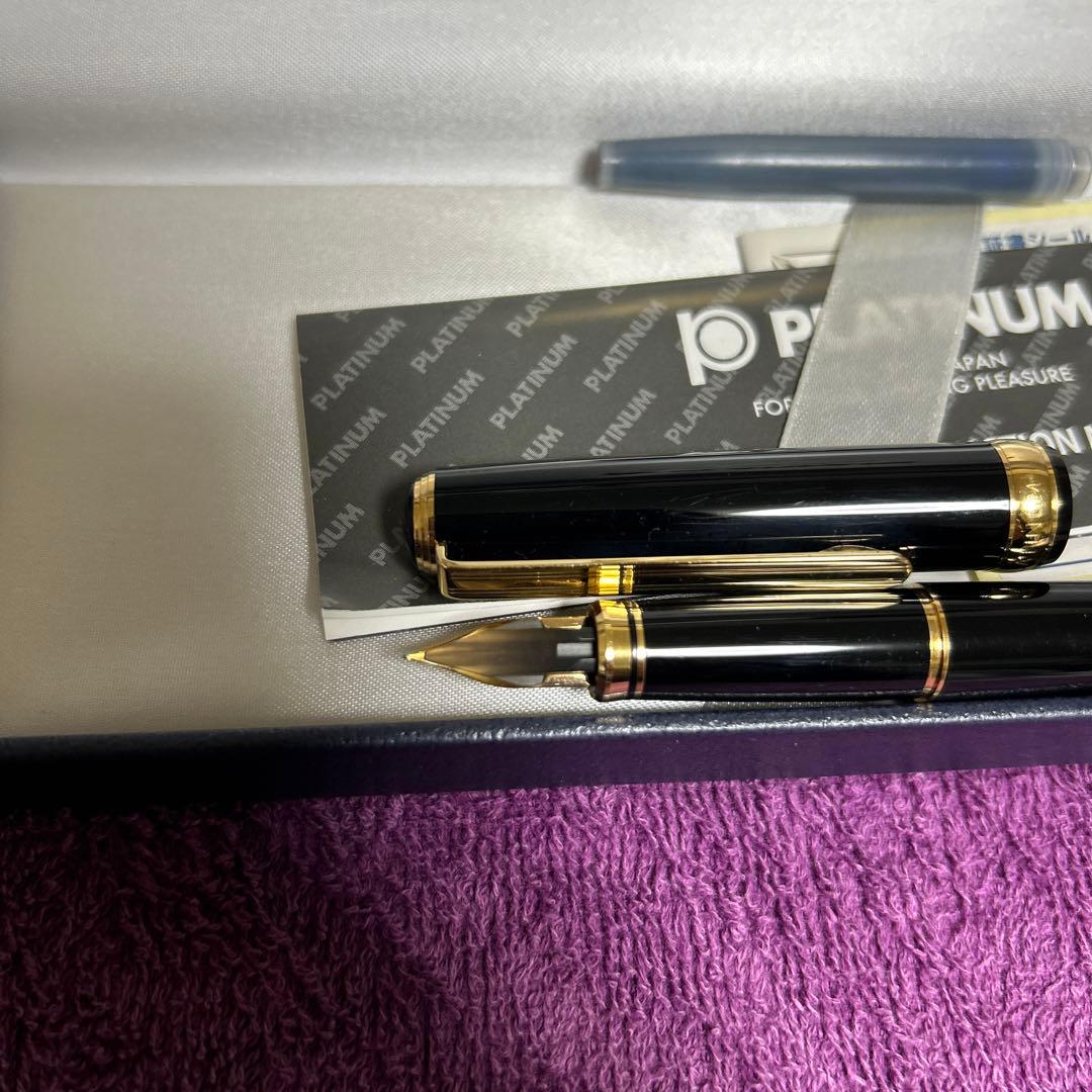 PLATINUM 万年筆 黒色 樹脂製