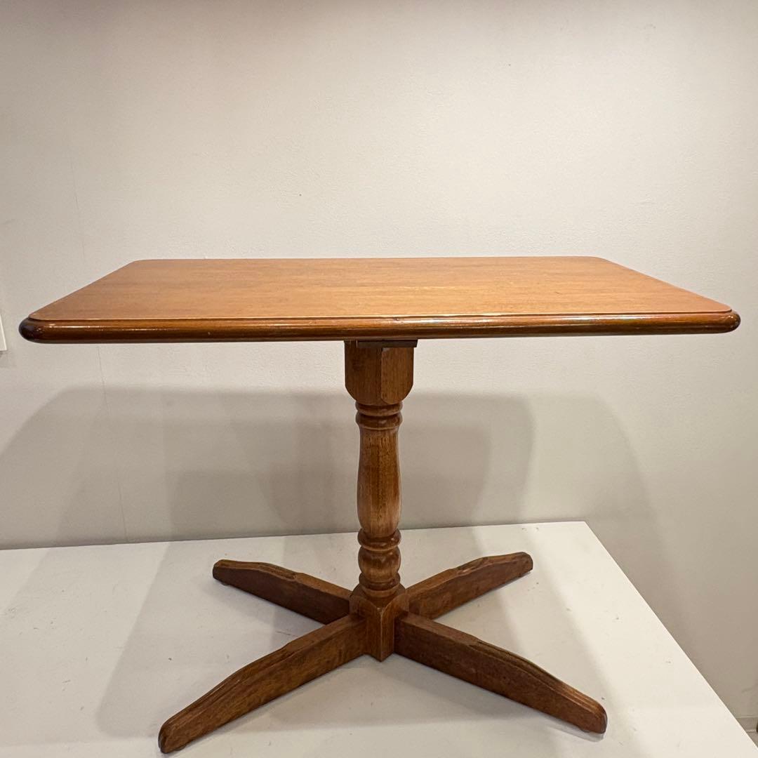 コーヒーテーブル　カフェテーブル　木製テーブル　ダイニングテーブル