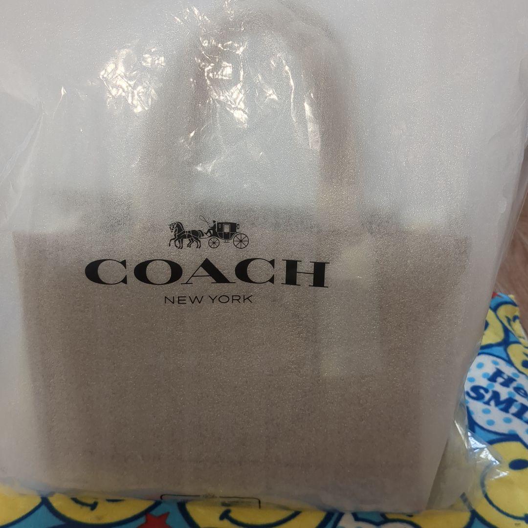 コーチ　デンプシー　キャリーオール　トートバッグ　2way レザー　ベージュ