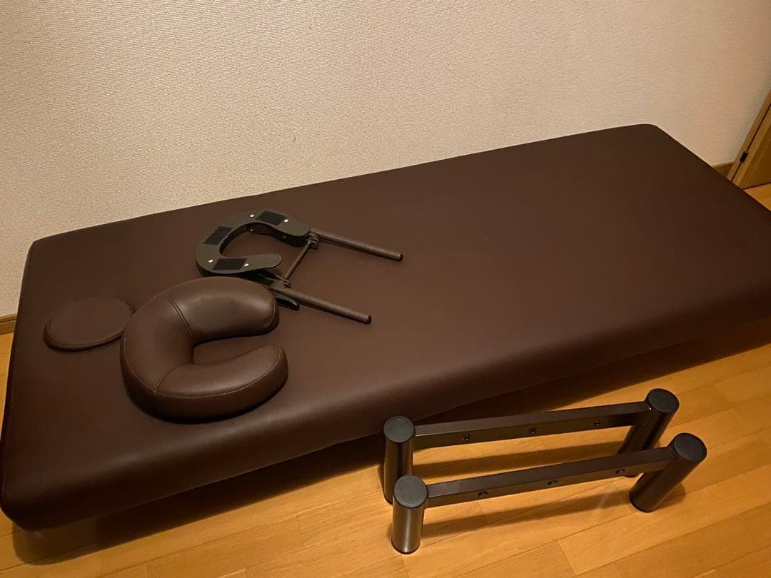 昇降　マッサージベッド　施術ベッド　エステベッド　整体ベッド