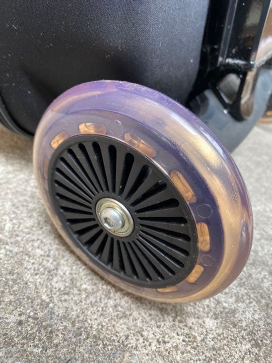 スターウォーズ  STARWARSキャリーケース　キックスケーター　ダースベイダ