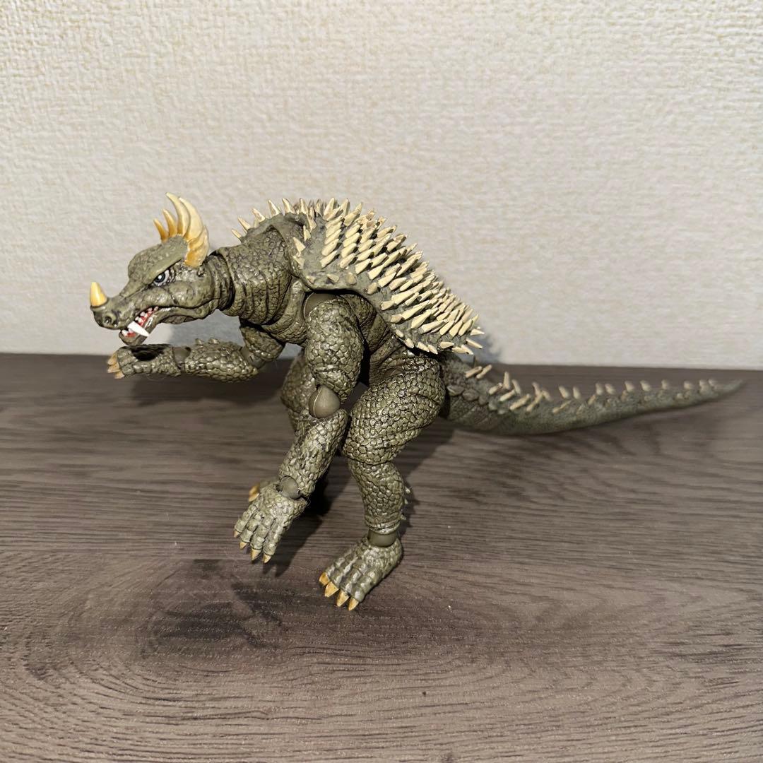 [G12153]リボルテック　アンギラス　フィギュア　ゴジラ