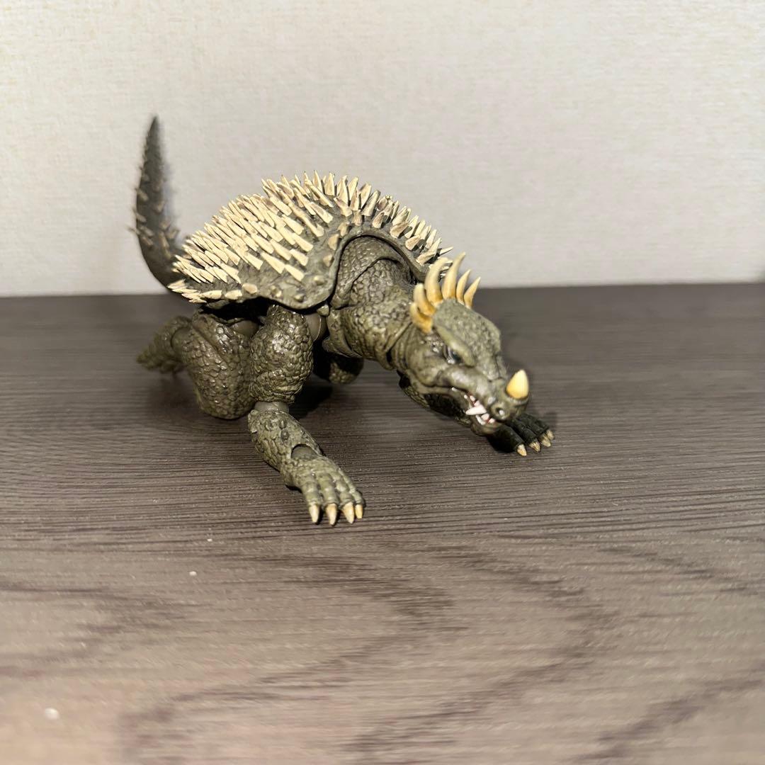 [G12153]リボルテック　アンギラス　フィギュア　ゴジラ