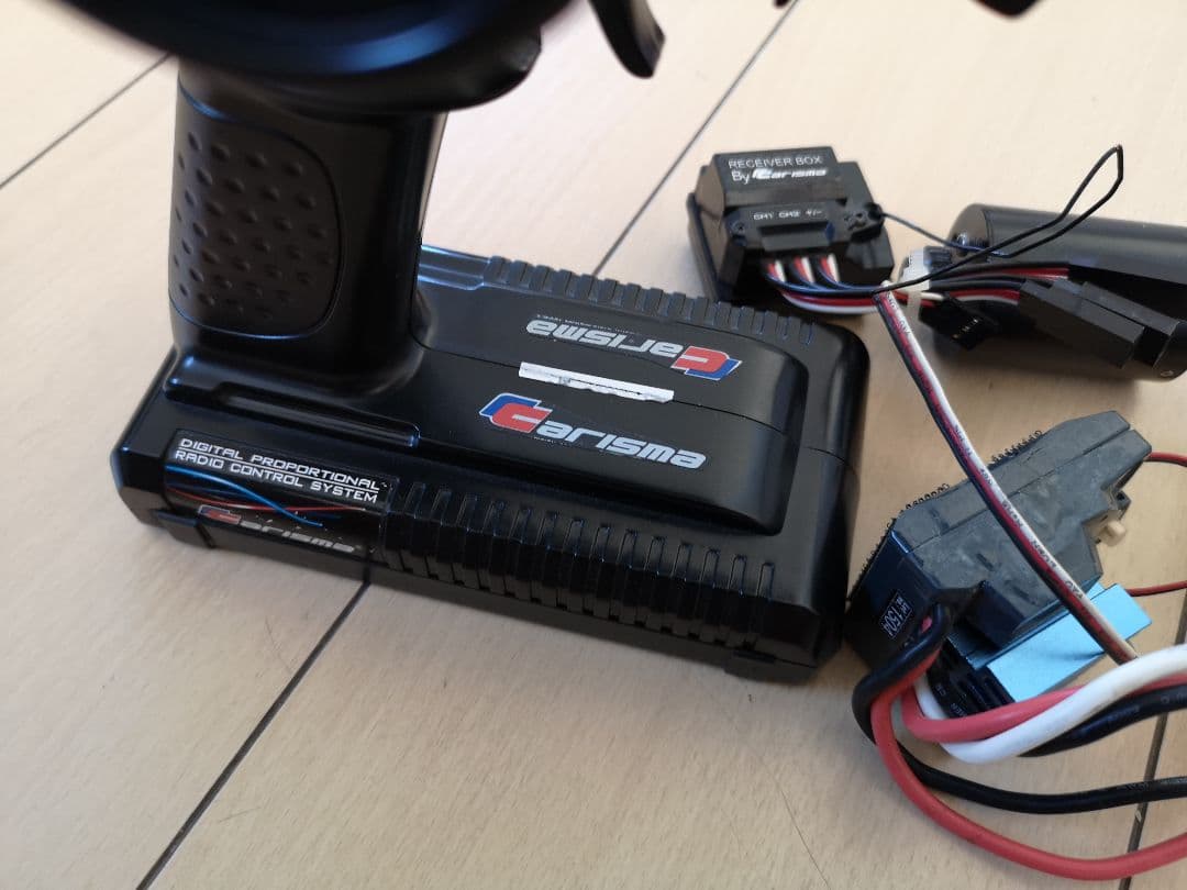 Carisma ラジコン送信機 3000KV　ブラシレスモーター