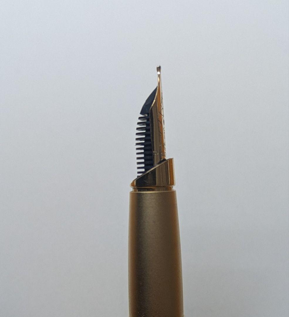 万年筆　ペリカン　金ペン