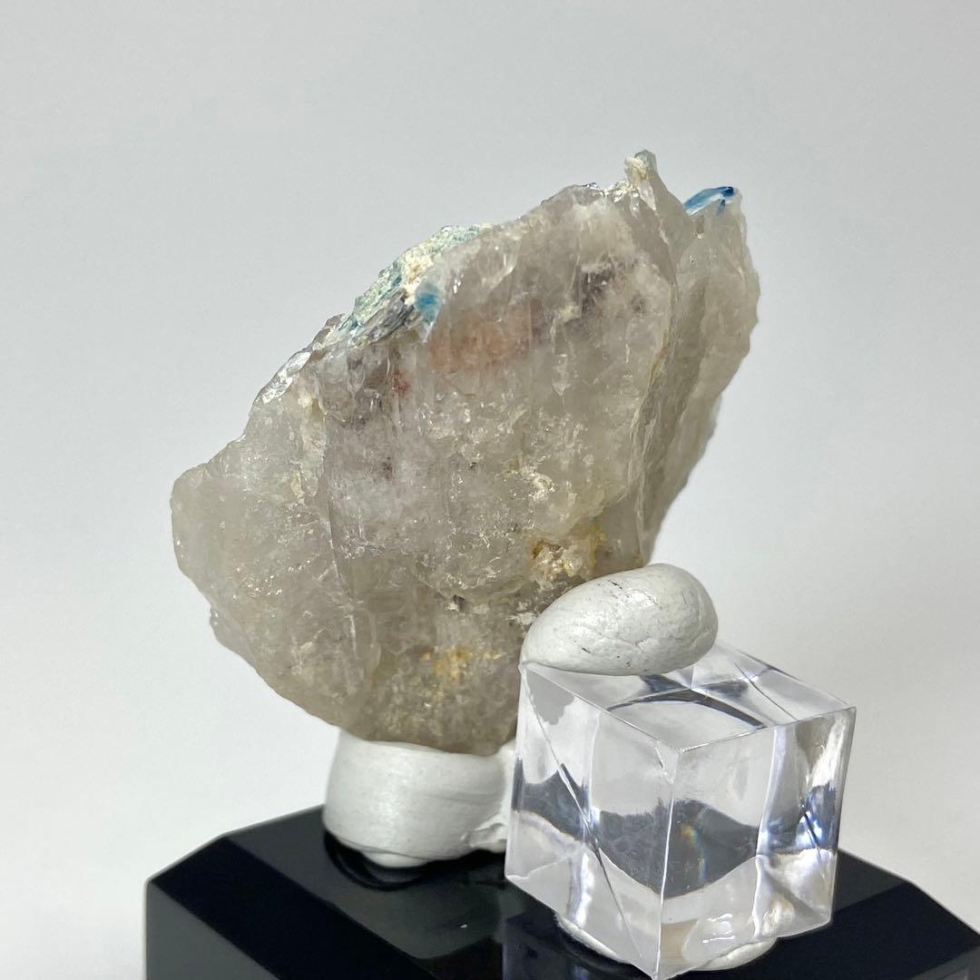 ユークレース　マイカ　ジンバブエ産　鉱物標本　原石鉱石　天然石　ストーン