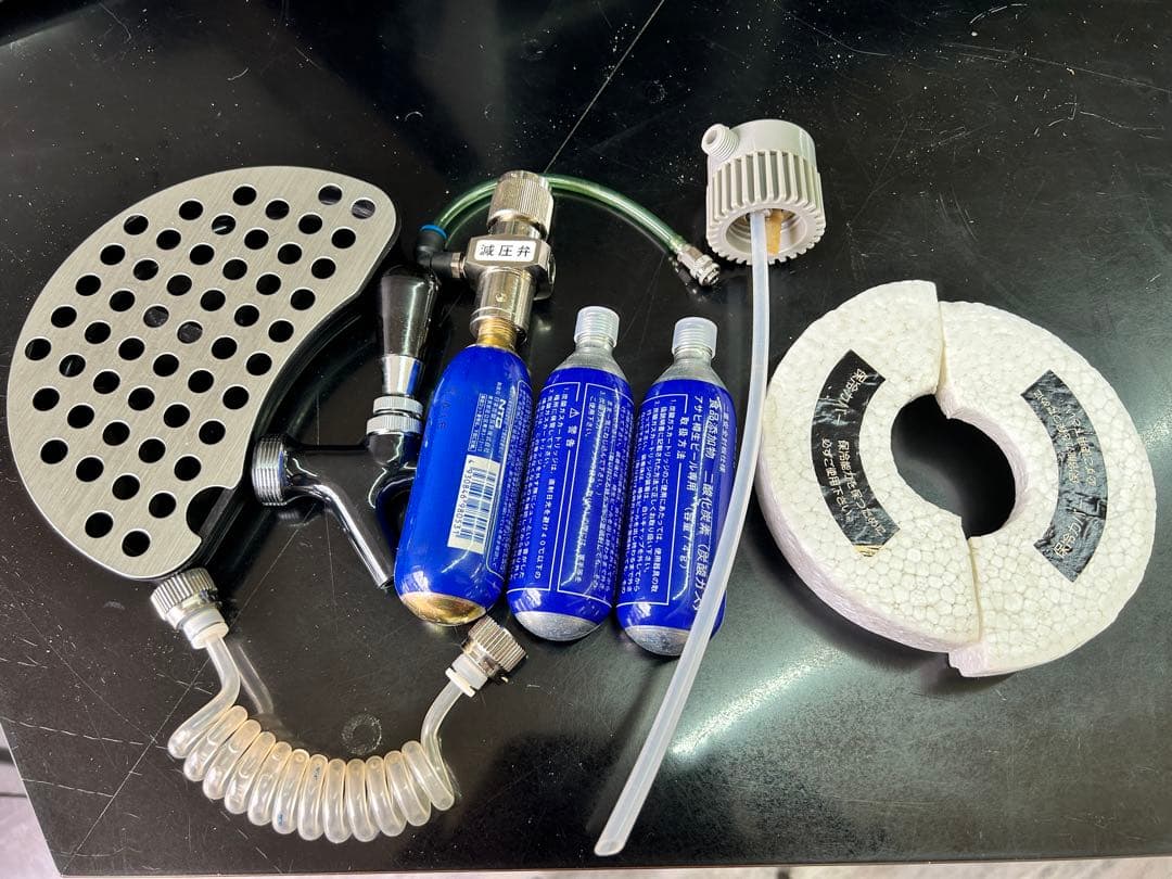 アサヒスーパードライミニ樽ホームサーバー　炭酸ガス付き