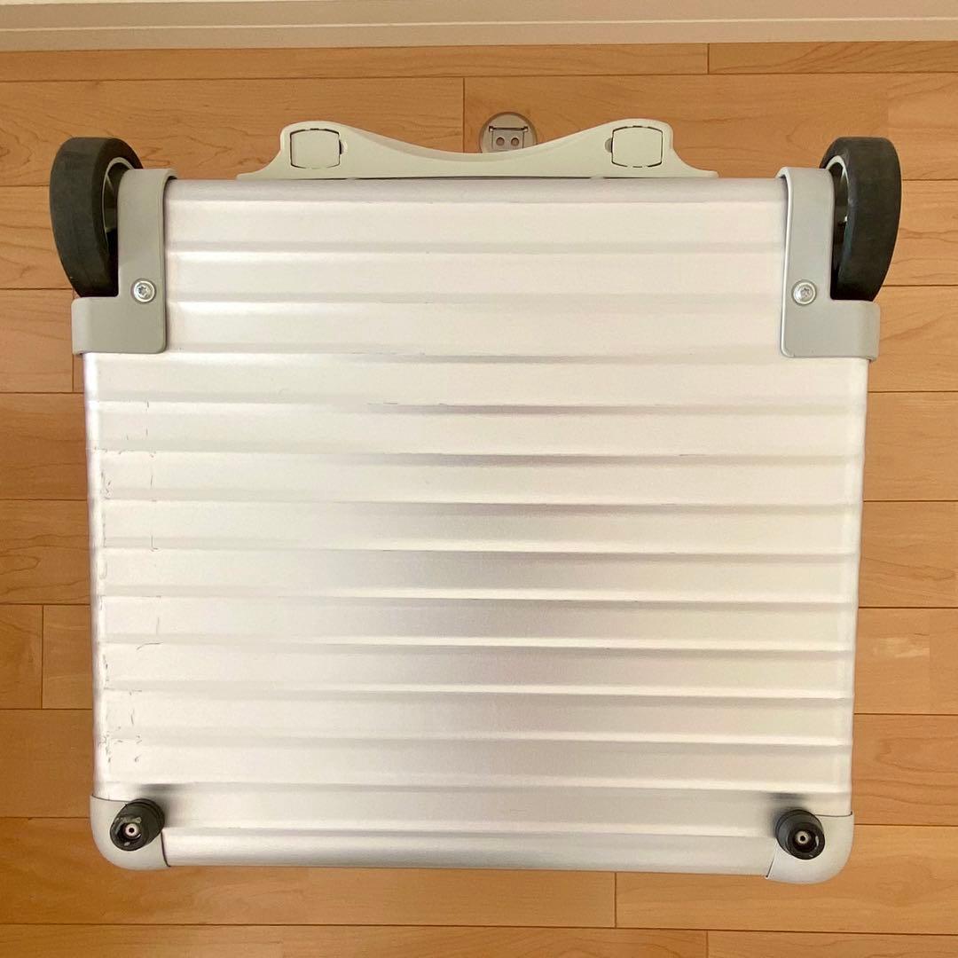 奇跡の【未使用品】 IBM × RIMOWA トパーズ965.19