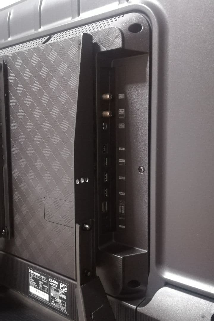 【美品／4Kチューナー内蔵／各種アプリ】2022年製　4K液晶テレビ