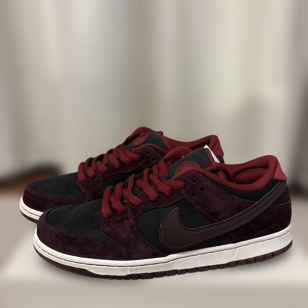 スケートボード Nike SB Dunk Low Pro Riot Skateshop QS