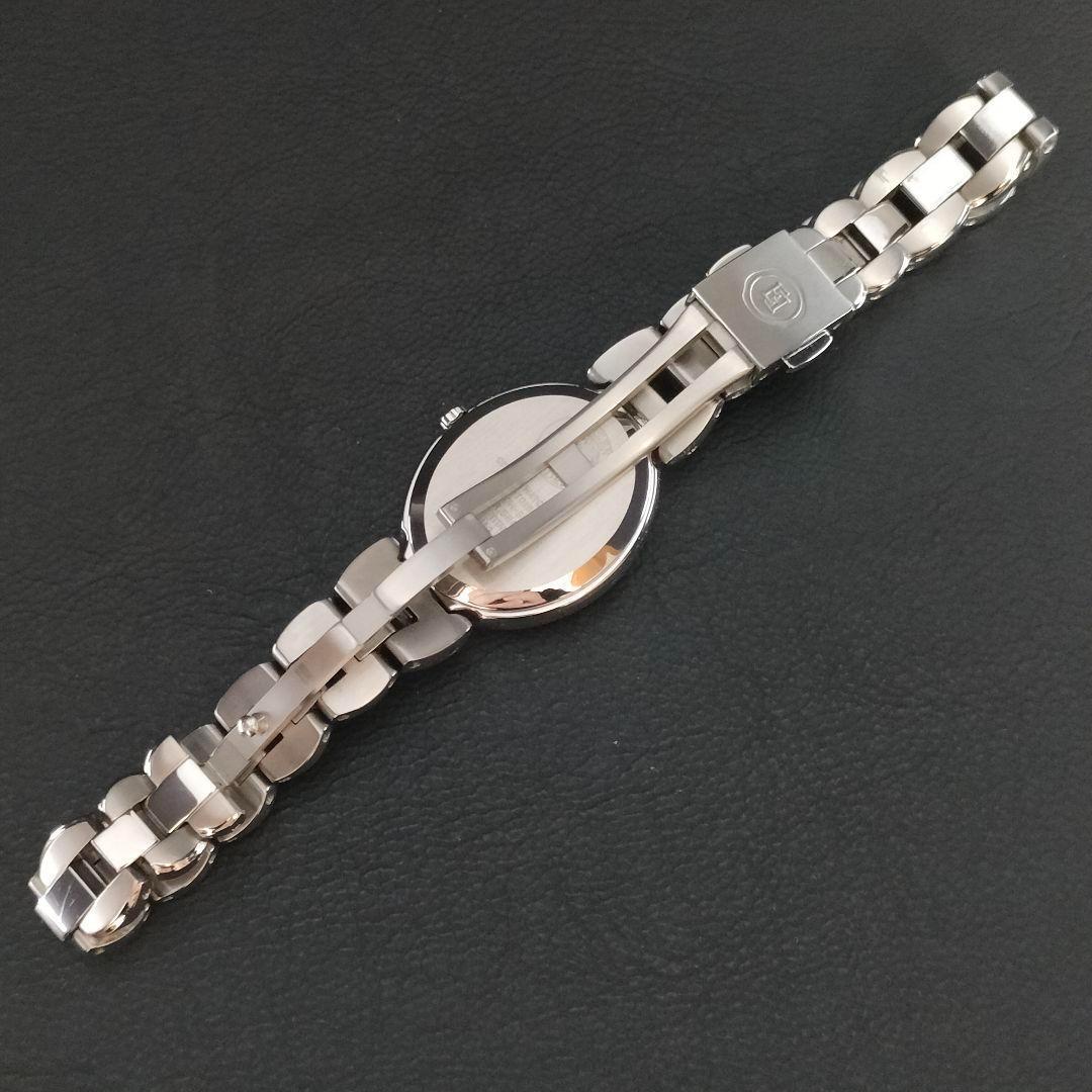 美品　CITIZEN　シチズン　エクシード　ホワイト　シルバー　ソーラー　腕時計