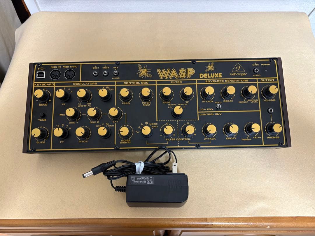 Behringer WASP DELUXE アナログシンセサイザー ユーロラック