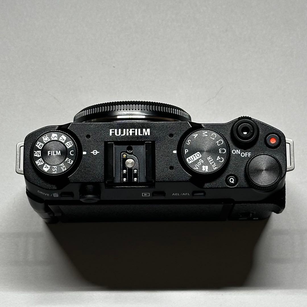 FUJIFILM X-M5 ボディ ブラック　シャッター数20枚　新品同様