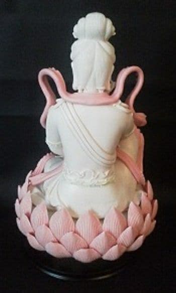 ※中国古美術/彩色蓮上観音菩薩座像/保存箱付/