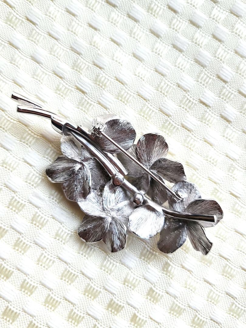 グロッセ Grosse ウィムジカルフラワー プラチナ ブローチ